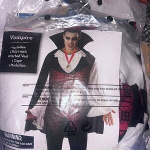 Vampire Mens Costume